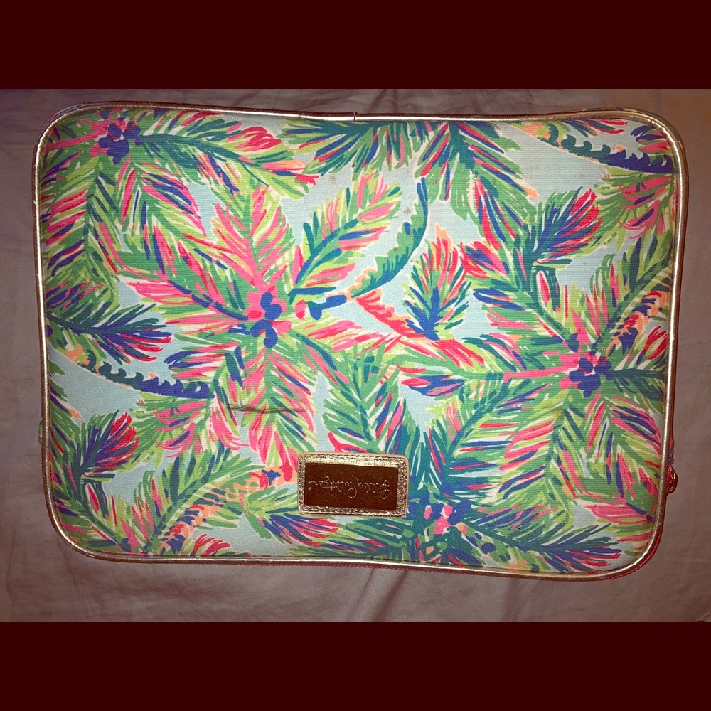 Laptop sleeve